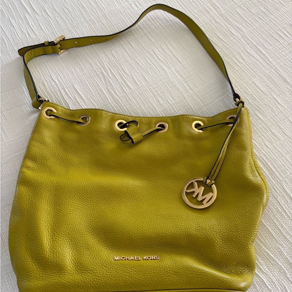 Michael Kors Mustard Leather Shoulder Bag